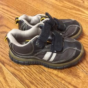 Carter’s brown Velcro shoes size 8 ounce